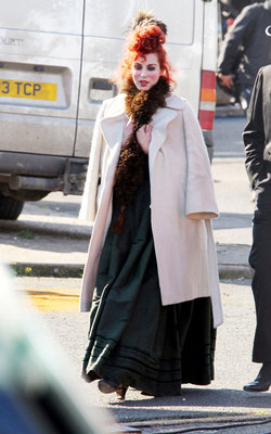9 March 12:11: Christina Ricci in Unique Make-Up Pictured on the Set of `Bel Ami`